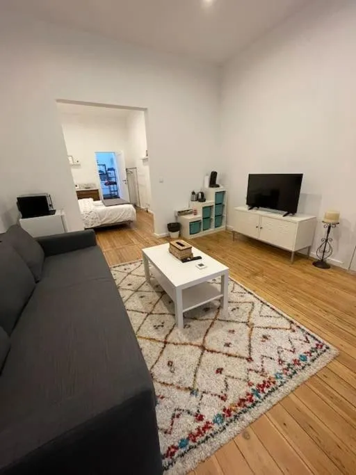 Image 5 of studio indépendant sans cuisine – Le coin cosy avec WIFI