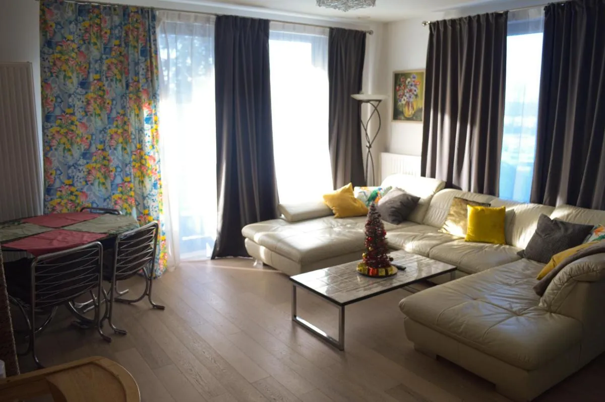 Image 5 of 1BR apt métro Hopital Erasme Bordet handicapt friendly