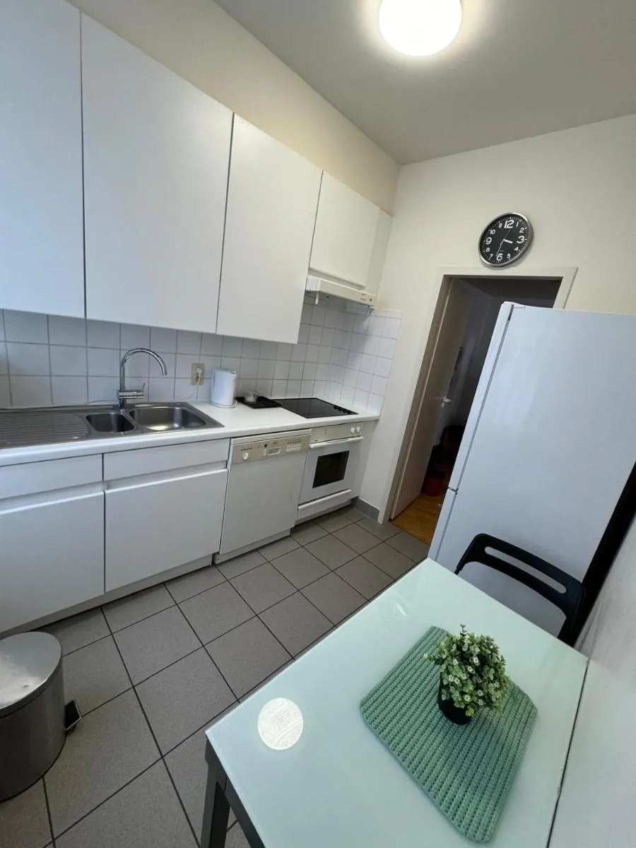 Image 3 of Apartment