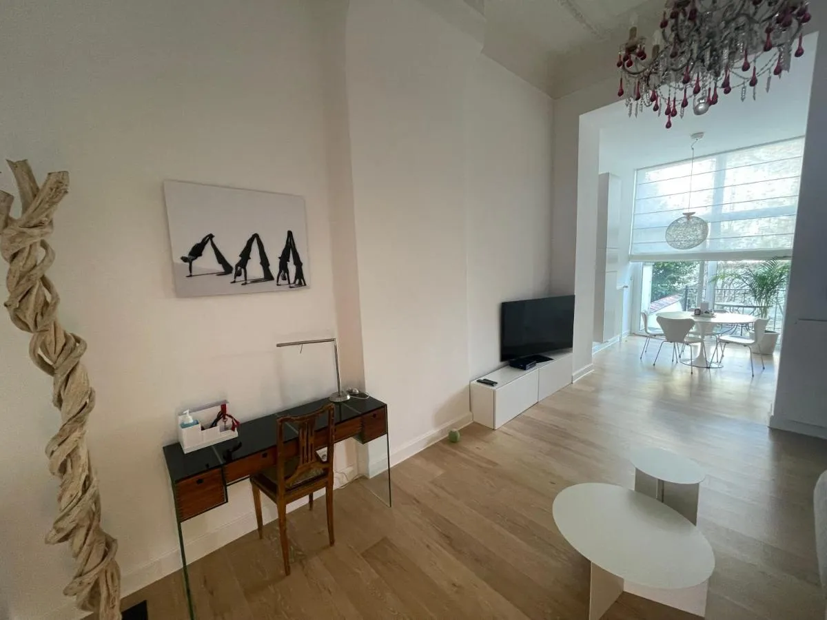 Image 3 of Apartment in trendy Chatelain center Brussels area Little Garden Internet wifi
