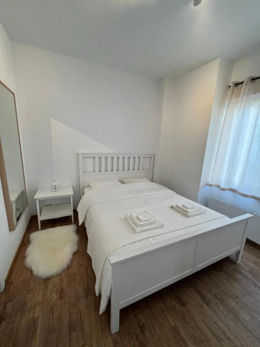 Image 1 of Appartement lumineux dans un quartier animé