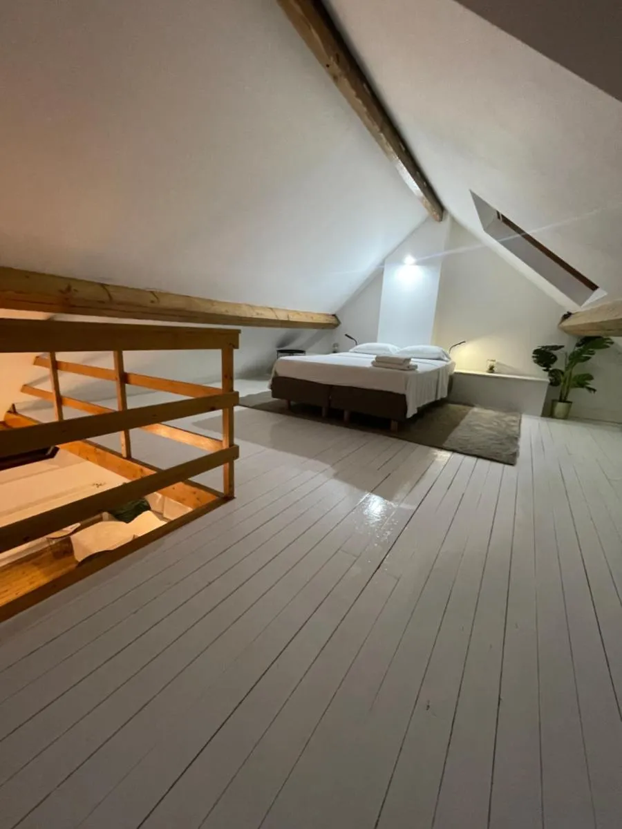 Image 6 of Attic European Quarter