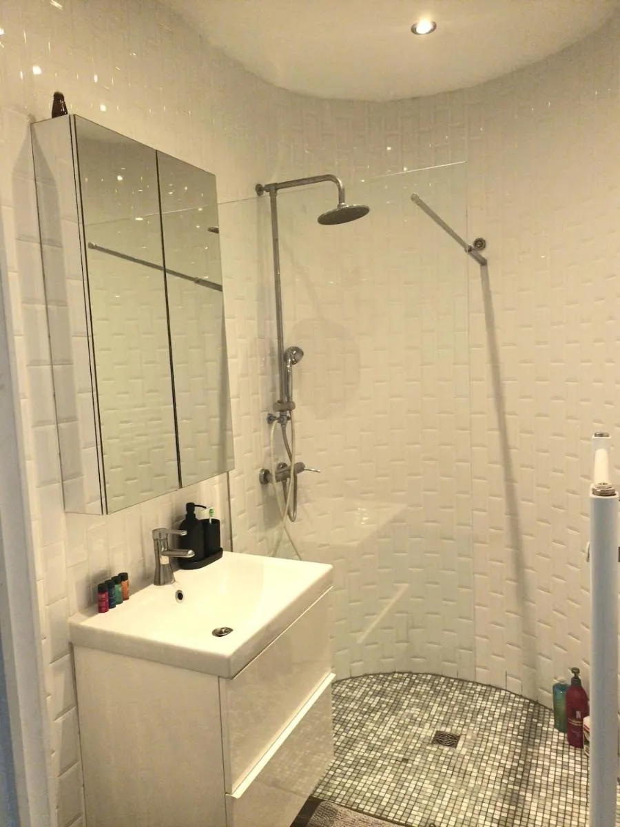 Image 5 of Beautiful 2 bedroom apartment in Place Flagey bxl