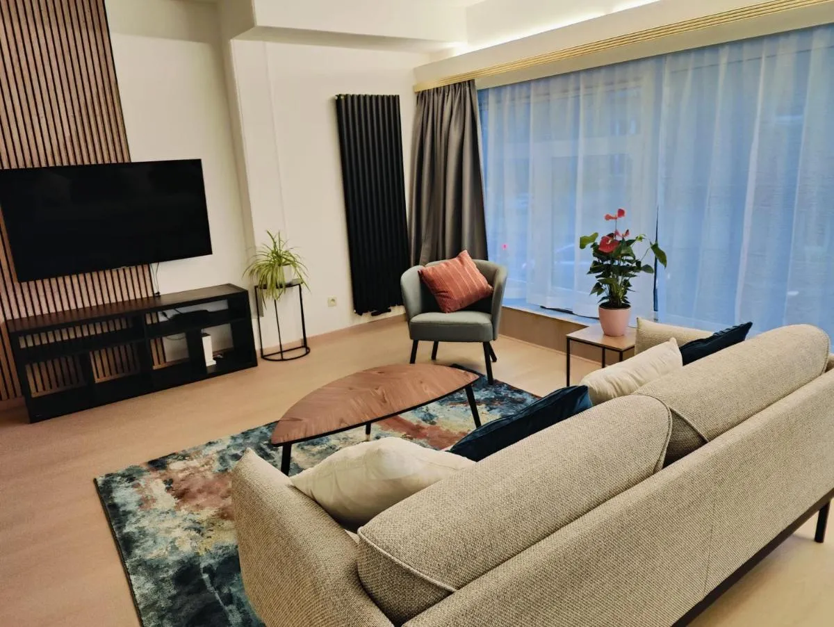 Image 2 of Bright & Cozy Appartment in Brussels