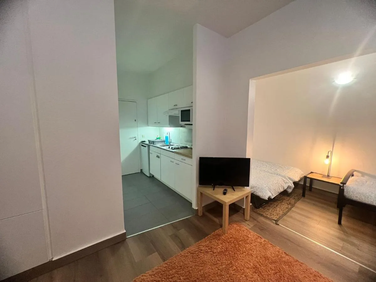 Image 6 of Brussels Center