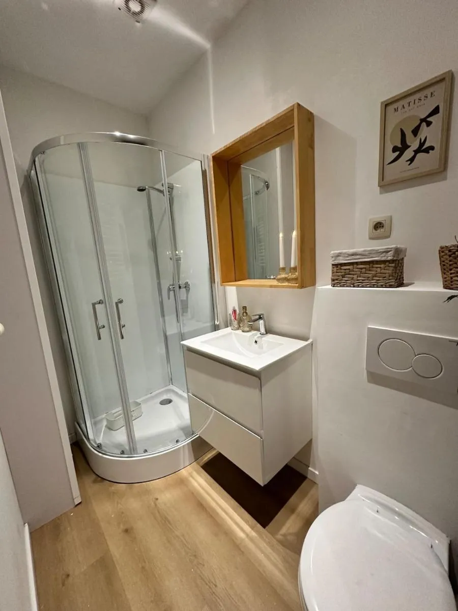 Image 2 of Charming Apartment in Saint-Gilles, Brussels, Perfect Getaway