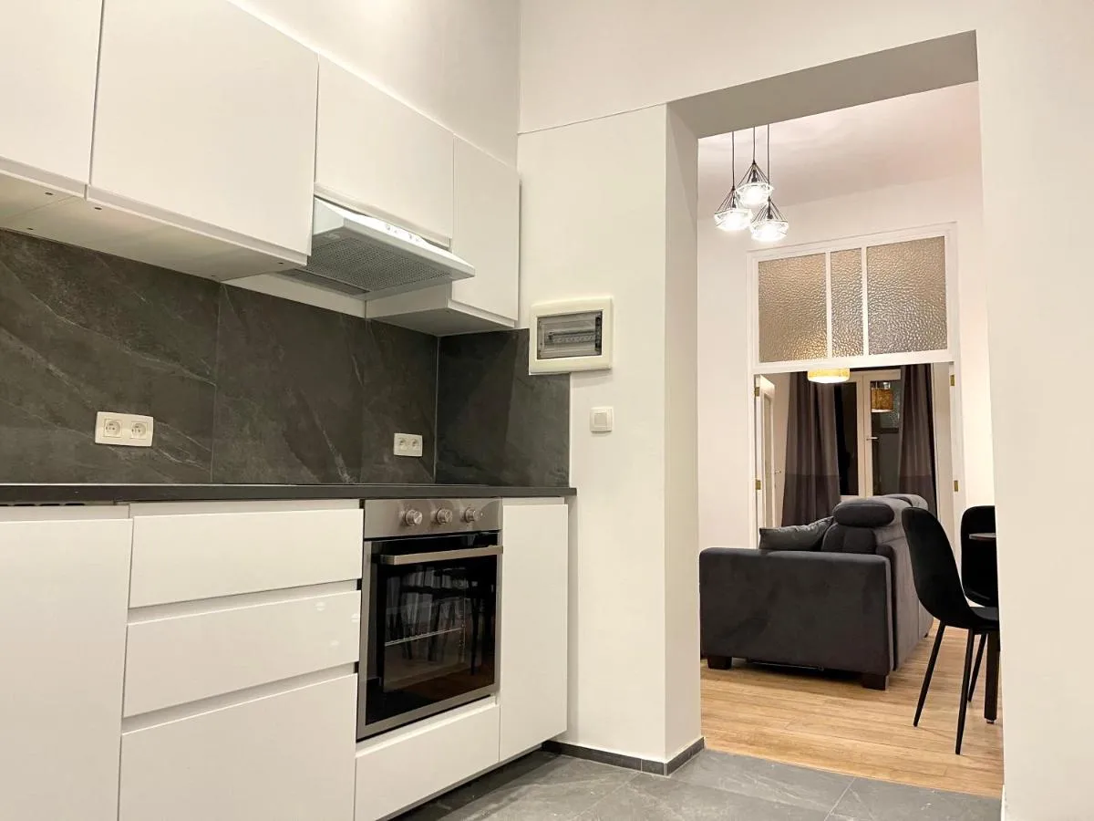 Image 3 of Charming Uccle – 1 Bedroom APT Brussels
