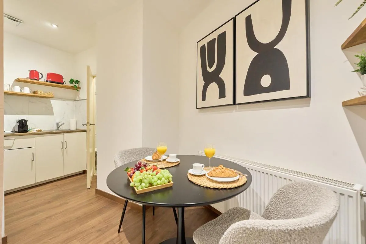 Image 3 of Compact & Stylish Studios in Central Brussels