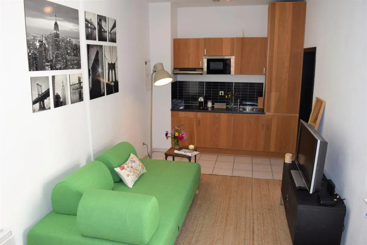 Image 2 of Cosy apartment in the center of Brussels
