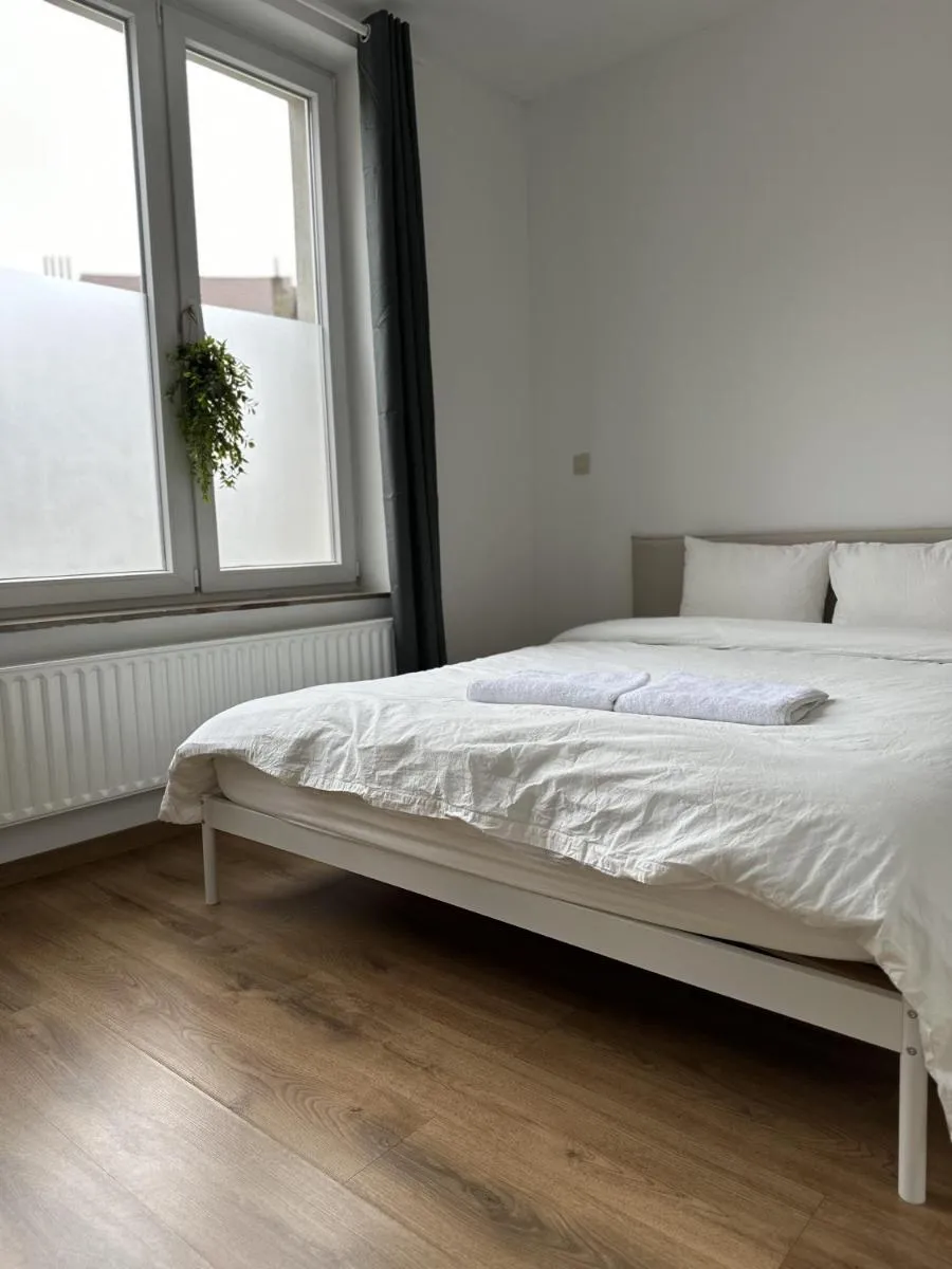Image 2 of CozyRoom 5 Min from Gare du Midi