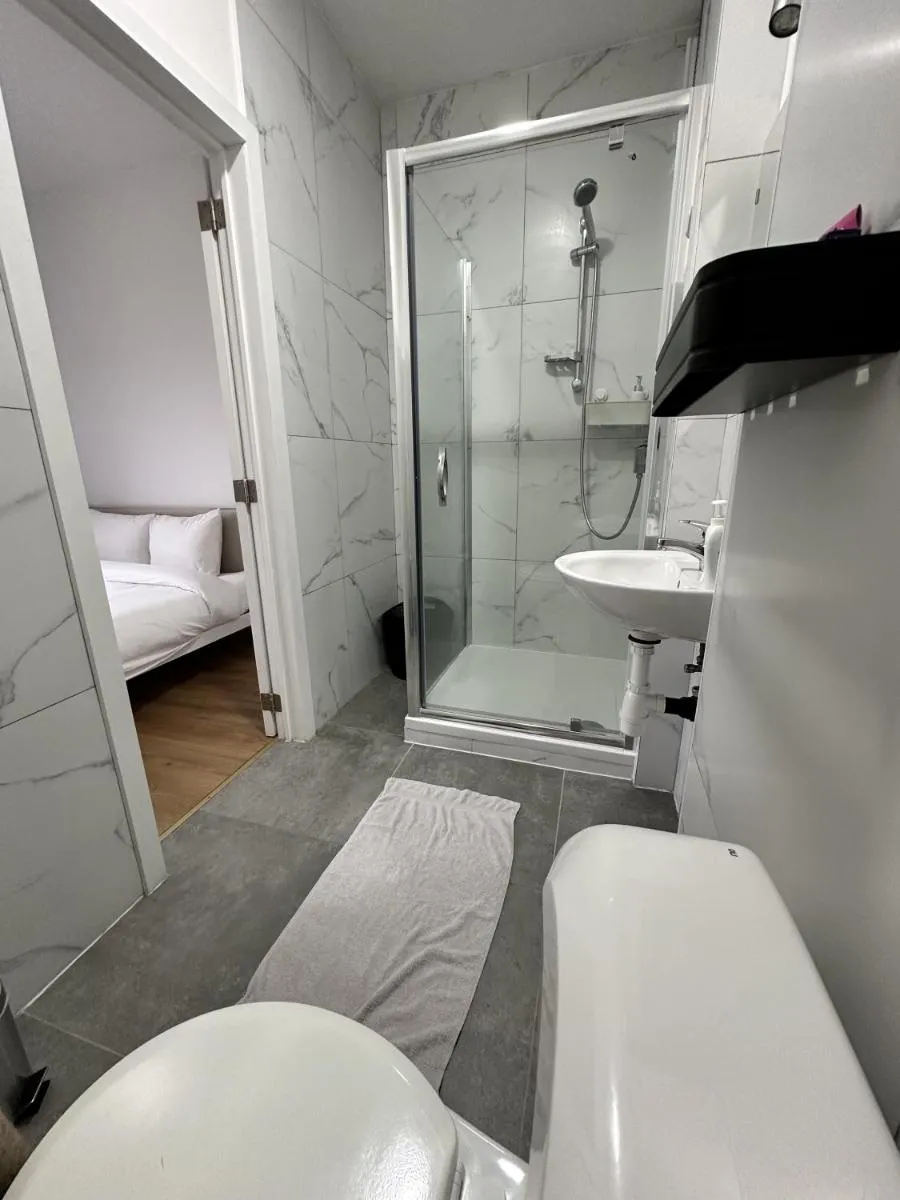 Image 6 of CozyRoom 5 Min from Gare du Midi