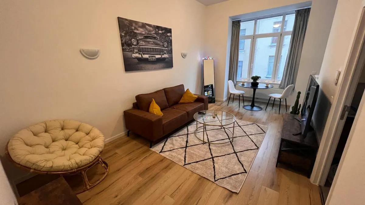 Image 2 of Cozy South-Up and Ground
