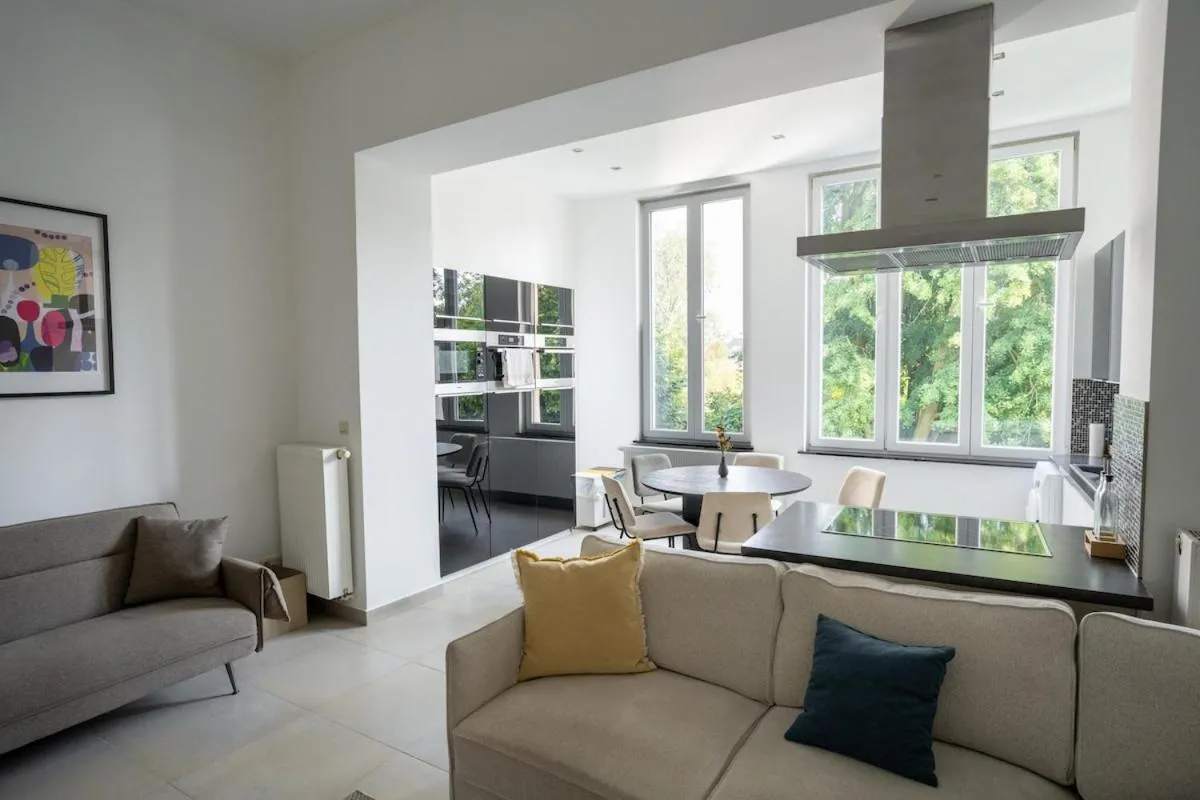 Image 1 of Cozy and luxurious apartment in Brussels, Laeken