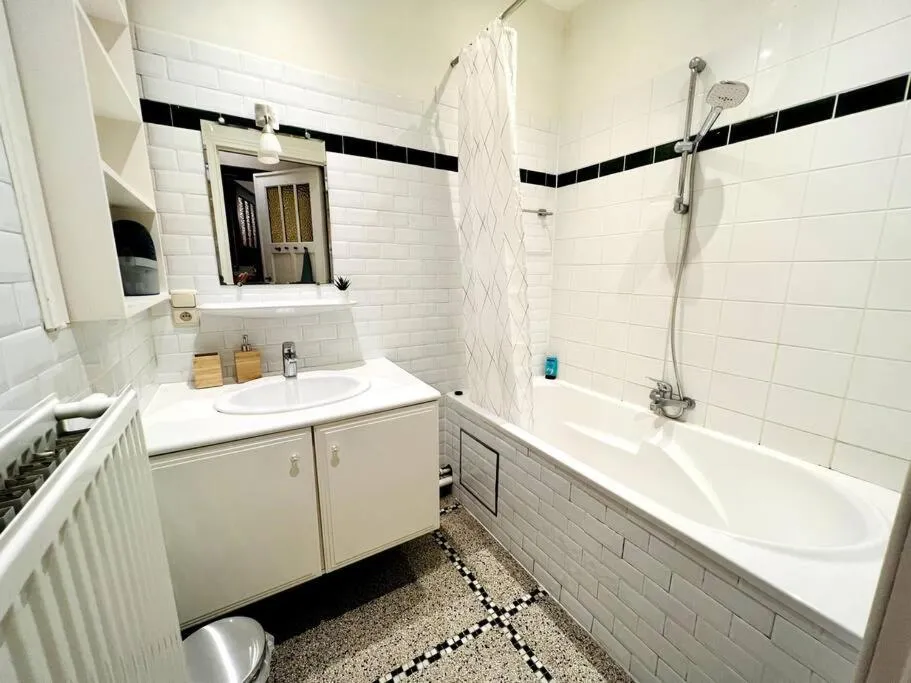 Image 2 of Cozy, comfortable apt, well located – EU ULB VUB
