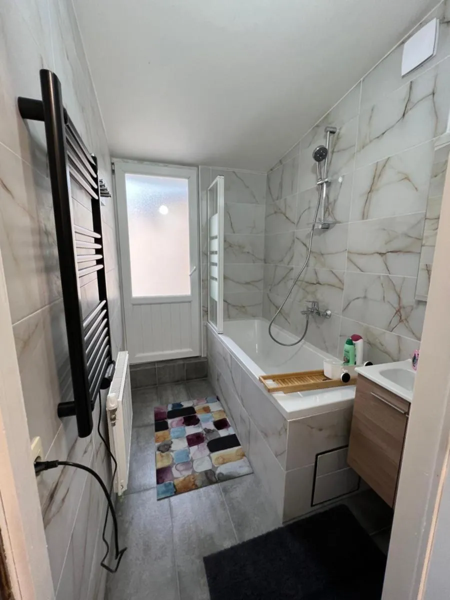 Image 2 of Design europarlament apartment with private terrace