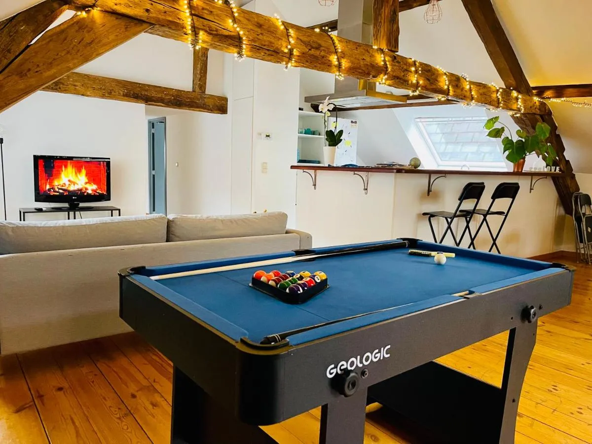 Image 4 of Down Town Spacious Loft with Private Parking