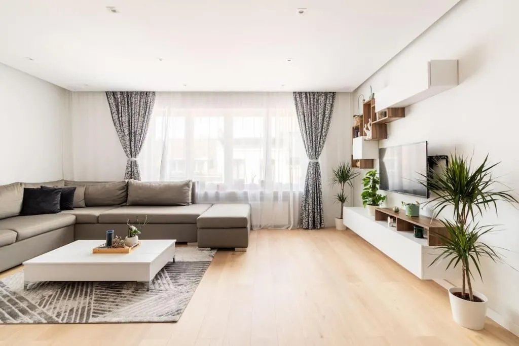 Image 4 of European heart 2-bedroom flat.