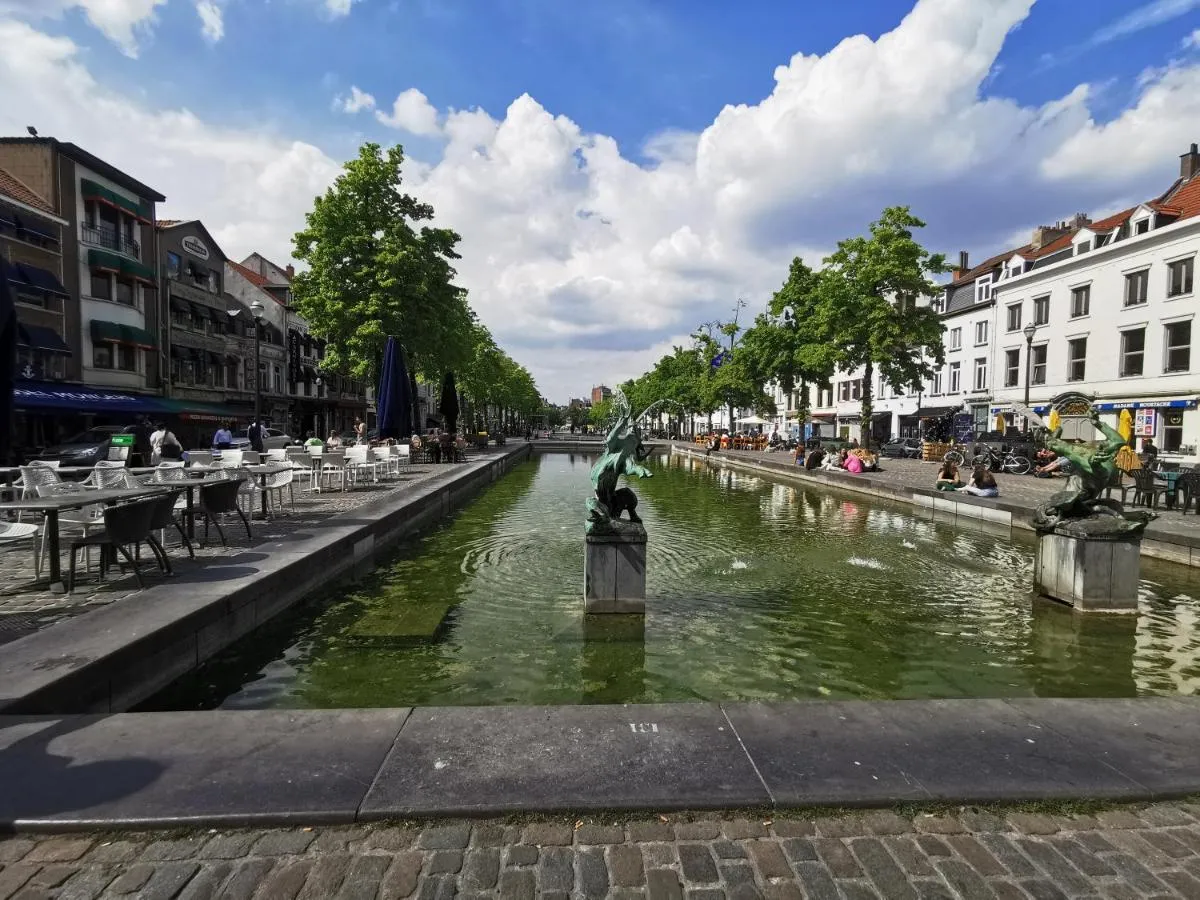 Image 5 of Exclusive two-level apartment with private terrace on the canal Brussels