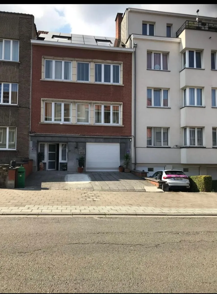 Image 5 of Friend House
