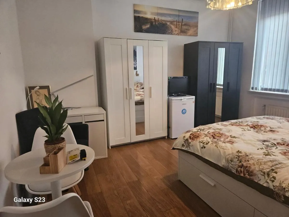 Image 6 of Friend House