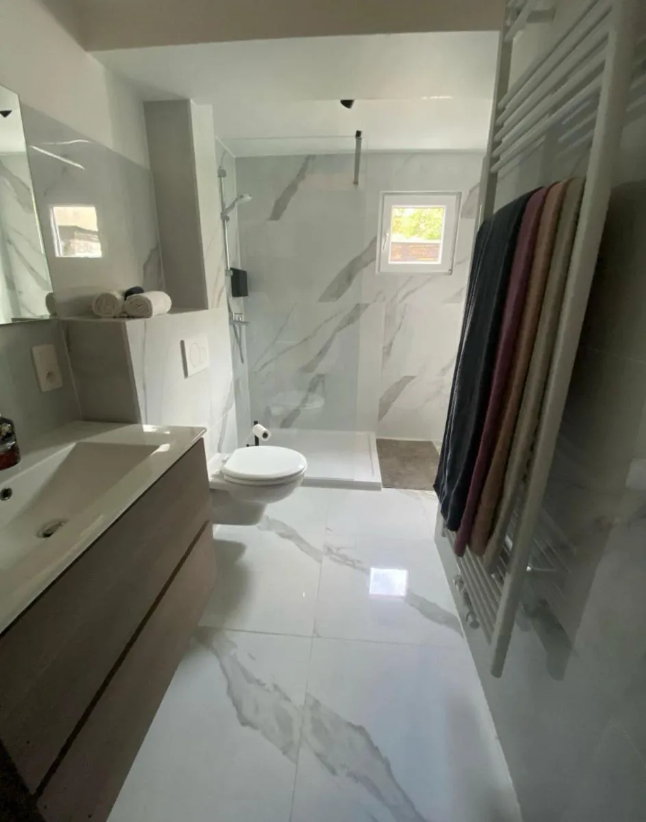 Image 2 of Grand appartement deux chambres