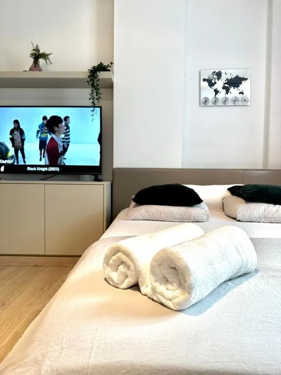 Image of Heart of Grand Place Beautiful Studio