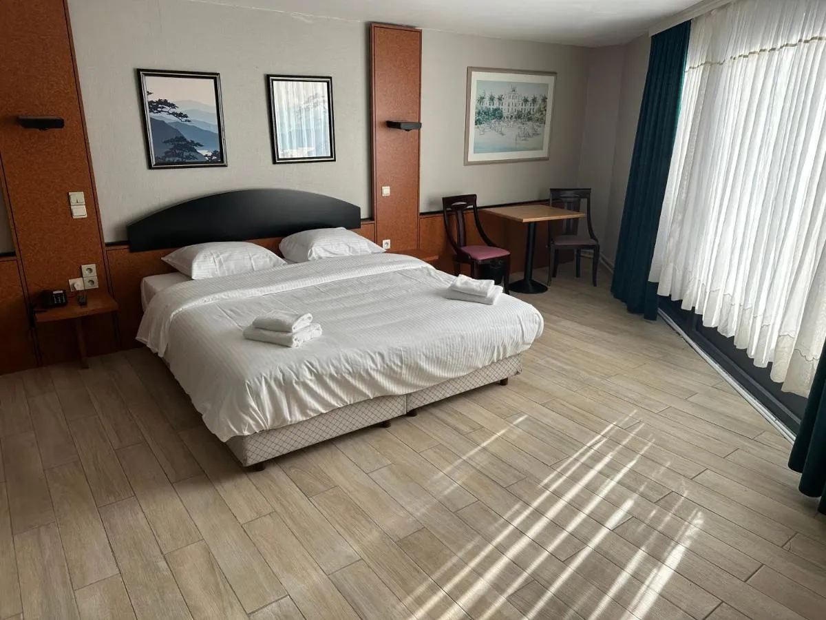 Image 6 of Hotel EUROPACITY