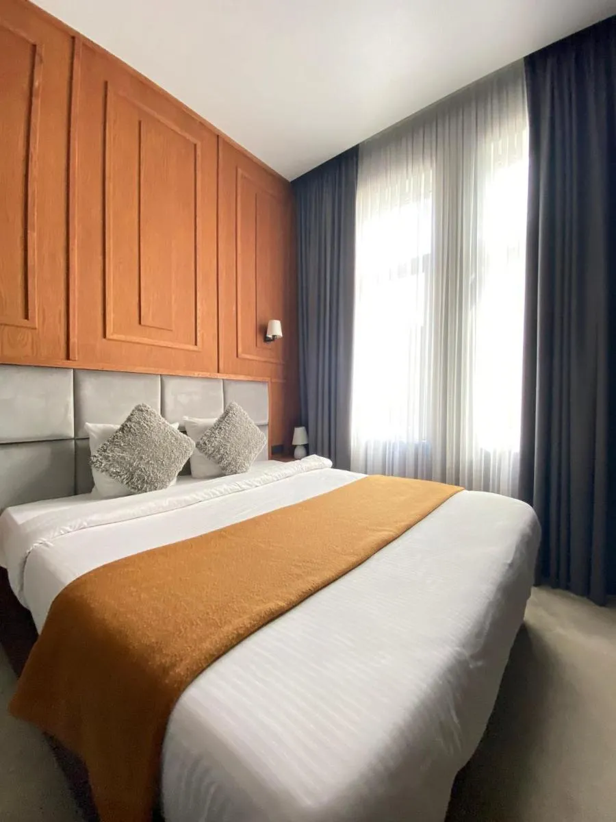 Image 3 of Hotel Esperance