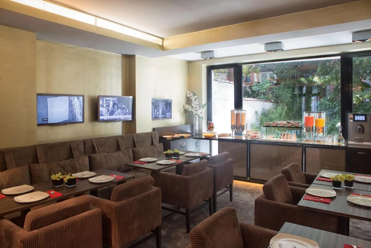 Image 1 of Hotel The Neufchatel