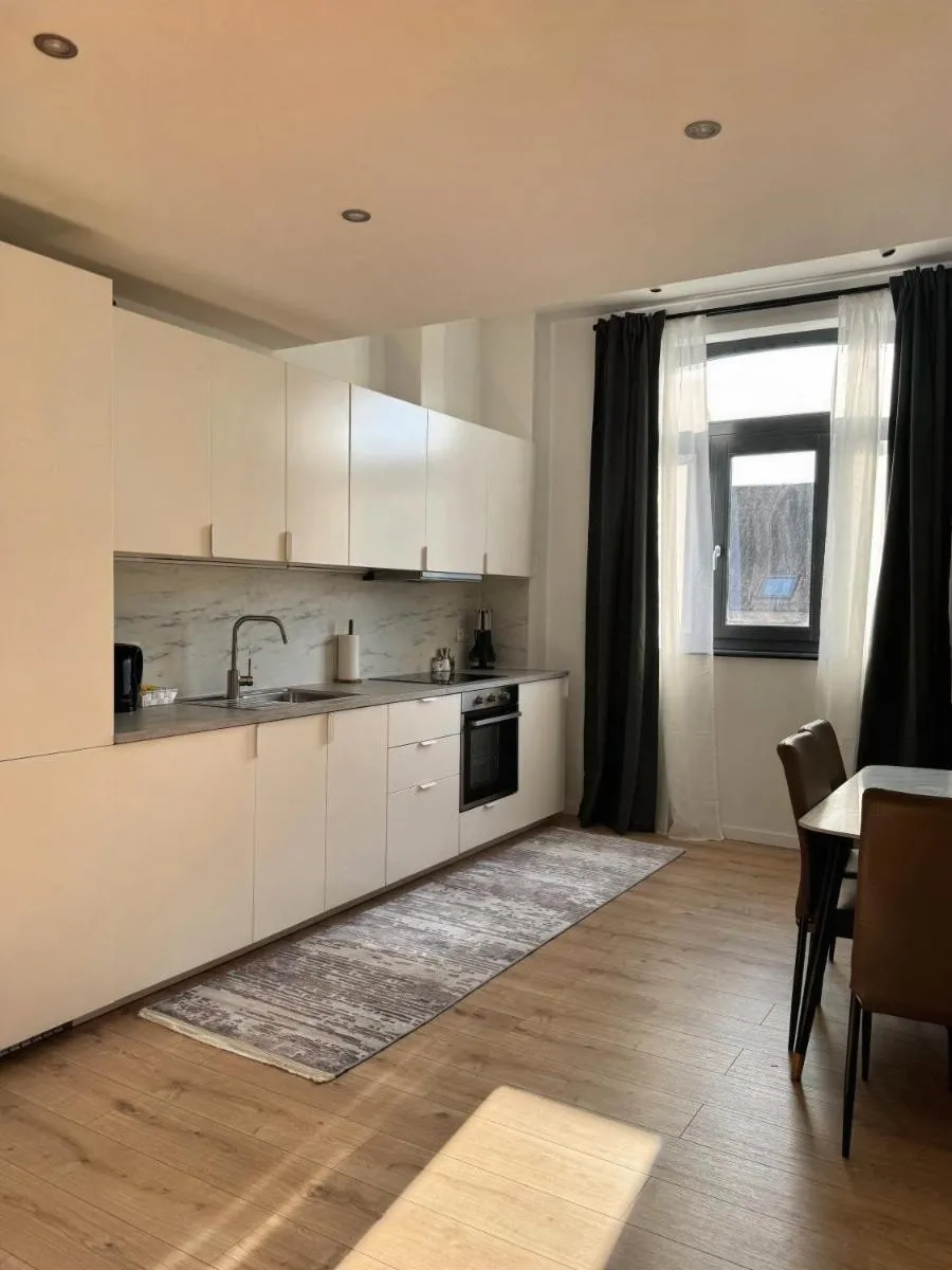 Image 6 of Loft luna