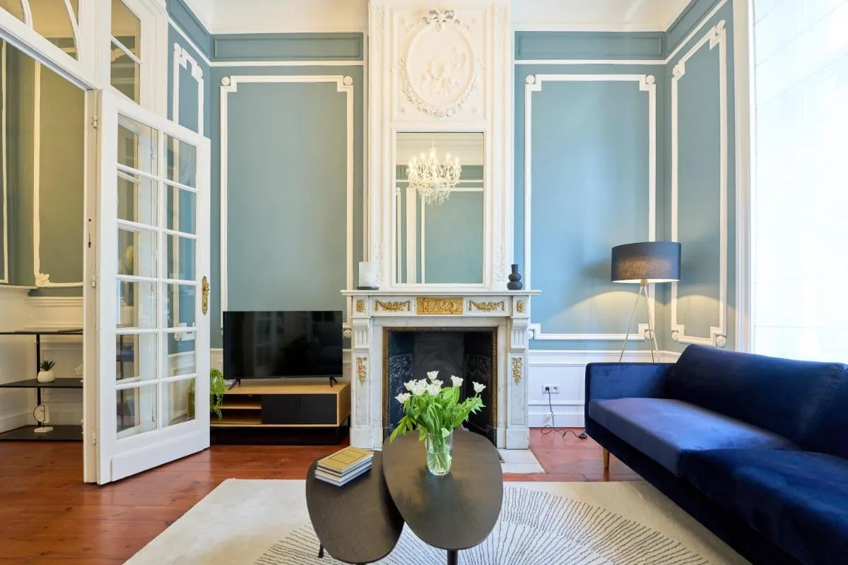 Image 4 of Luxurious 6-BR Mansion Near European Union
