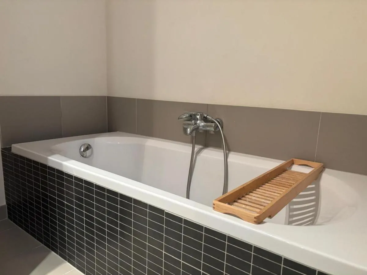 Image 2 of Luxurious Two Bedroom Apartment