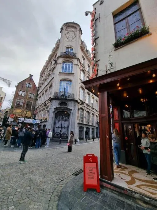 Image 4 of Manneken View