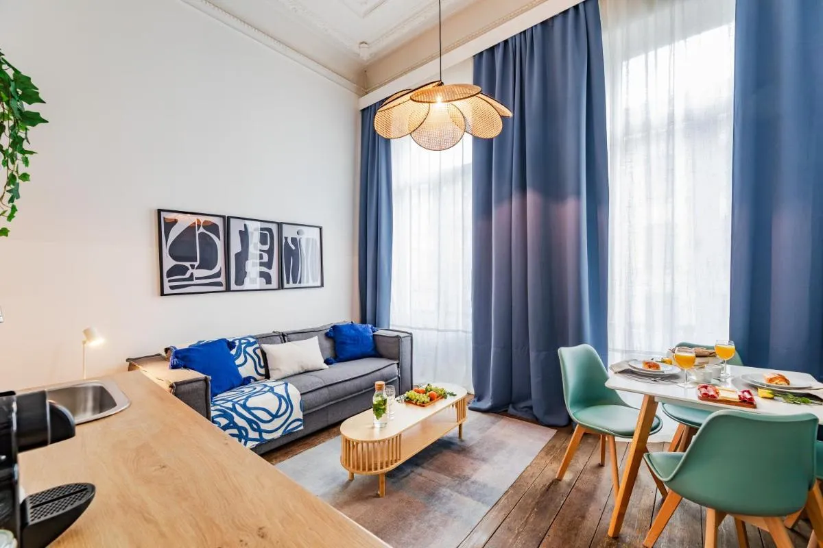 Image 2 of Modern Flat near Grand Place