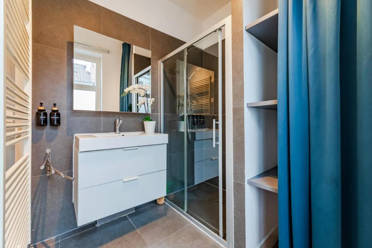Image 2 of Scenic Studio in Historic Brussels