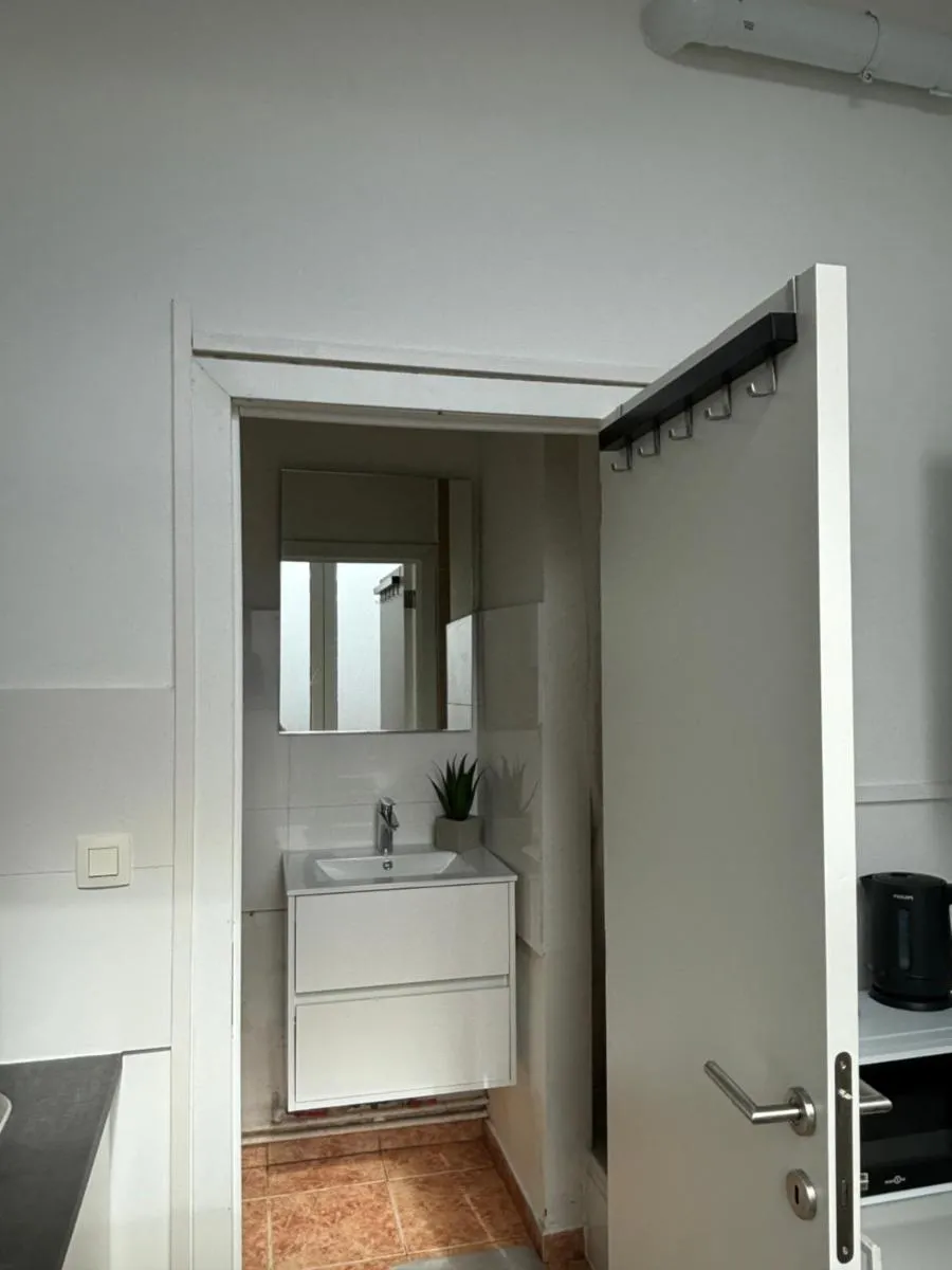 Image 1 of Studio Issa