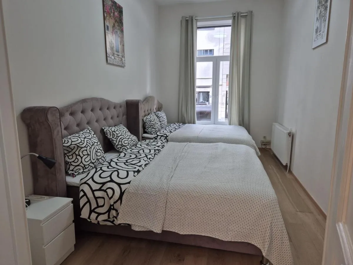 Image 1 of Tasson Snel apartment center of Brussels