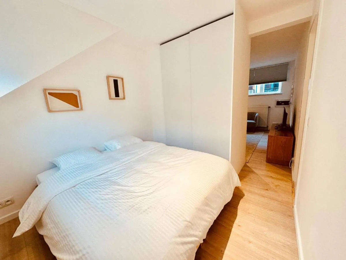 Image 1 of The Comfy for two – Brussels