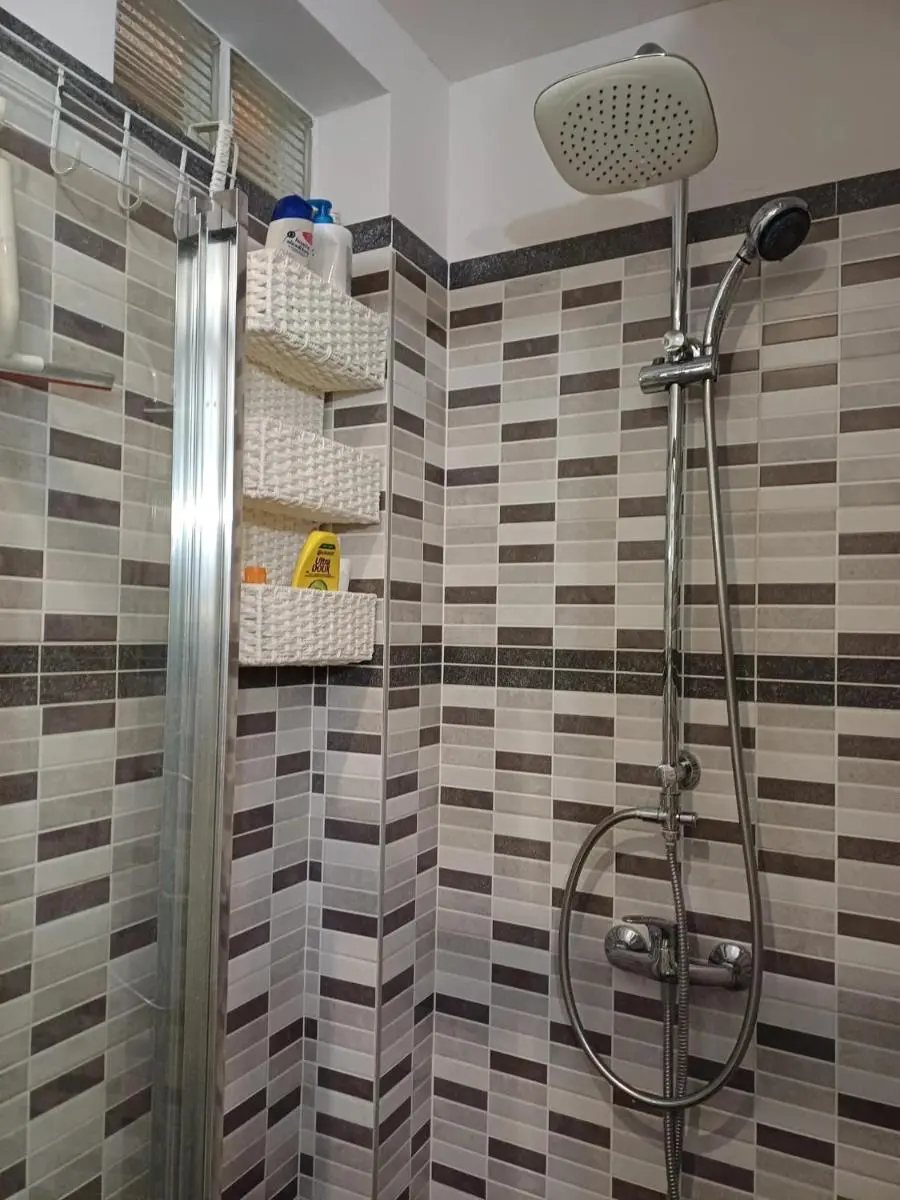 Image 4 of Apartment with terrace in Berchem-Sainte-Agathe