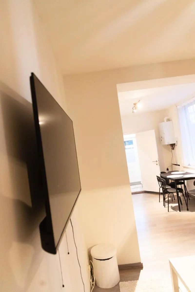 Image 5 of Appartement sous toit lumineux avec garage et 4 pièces en enfilade