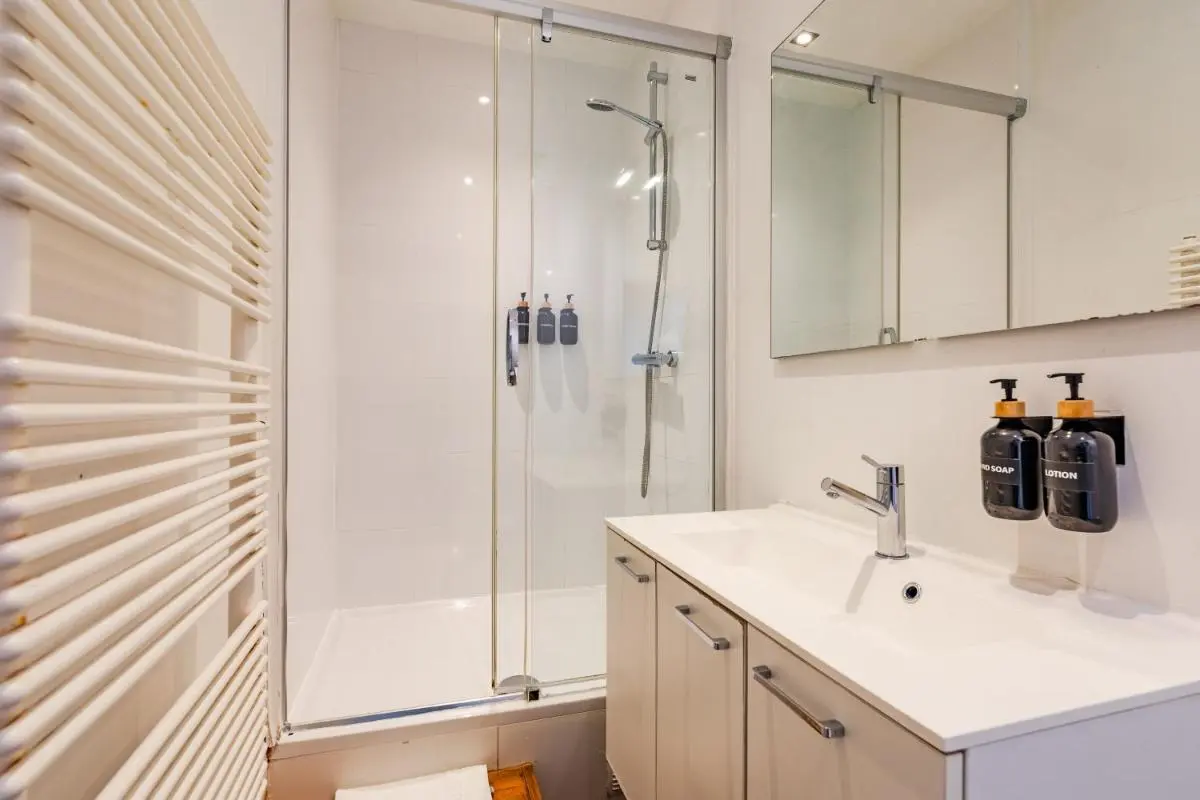 Image 2 of Exclusive 2BR with UNESCO Views