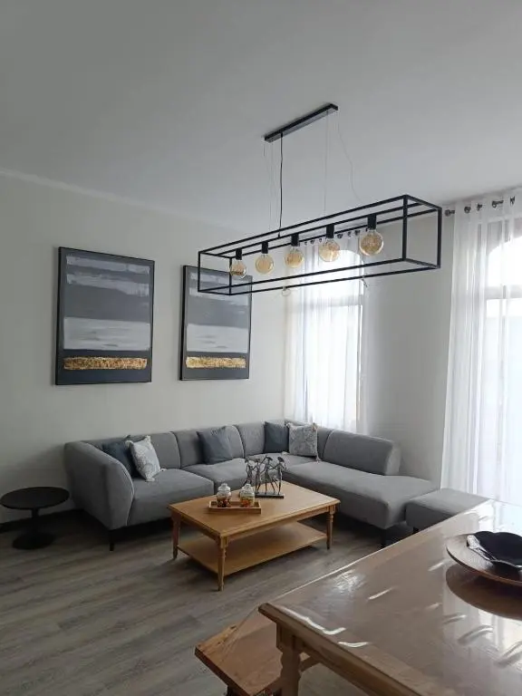 Image of Modern Triplex 140m2 – 4 bedrooms, 1 living room & 2 bathrooms – 8 people in Brussels city