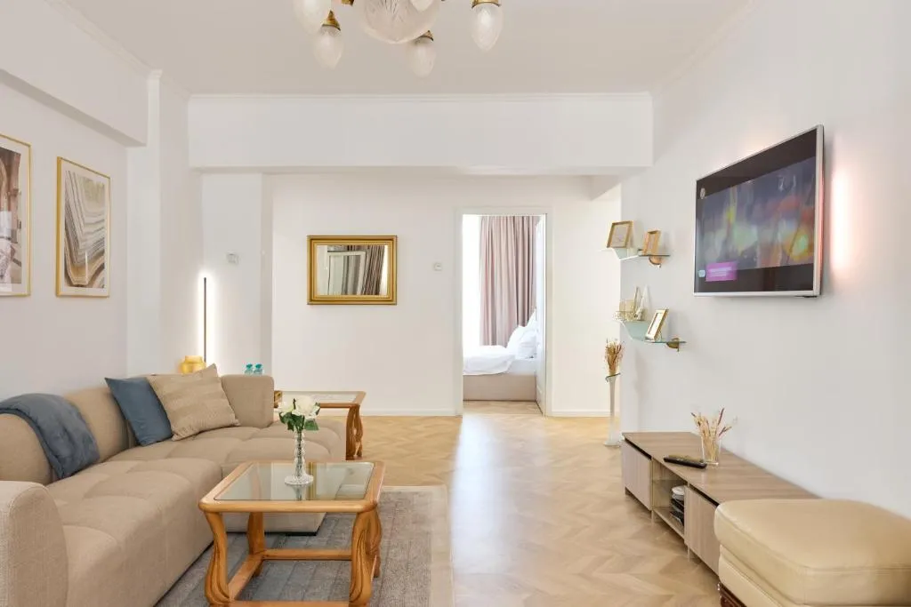 20 Apartment Centre