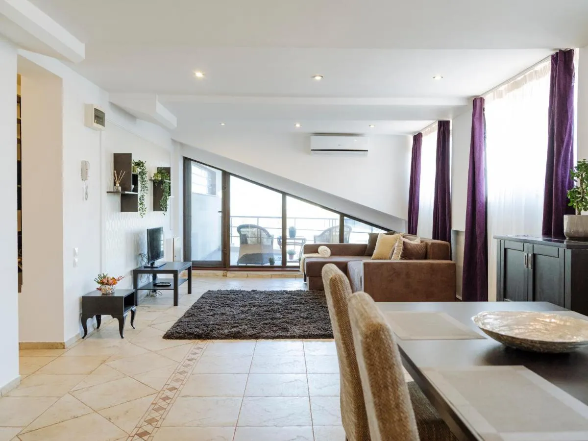 Amazing City View Residences – Penthouse & Apartment — 3