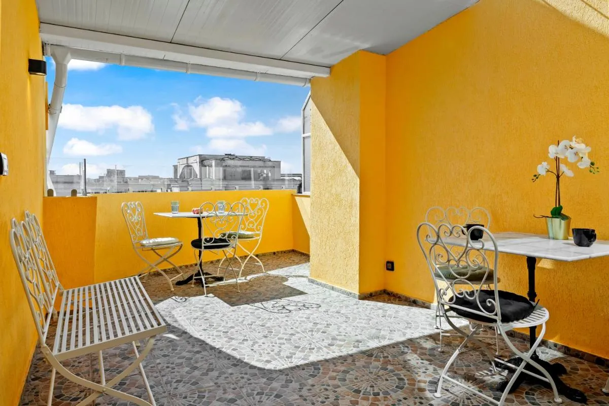 Art Nouveau Penthouse Bucharest — 2