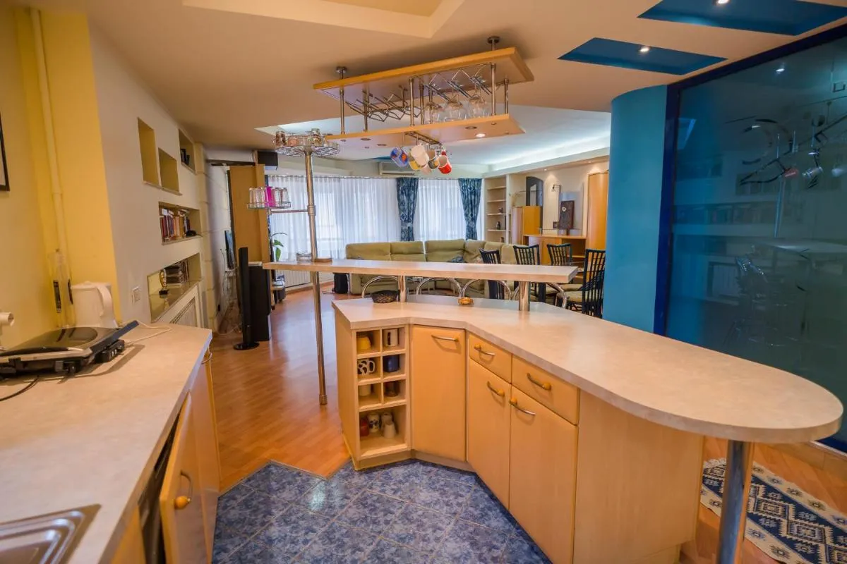 Artsy 3BR flat in Primaverii – most exlcusive area — 2