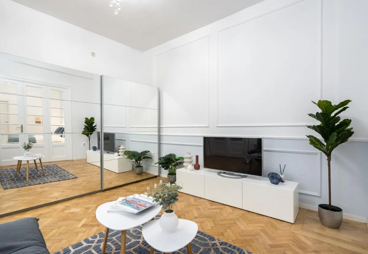 Athenee Parisian Apartment — 5