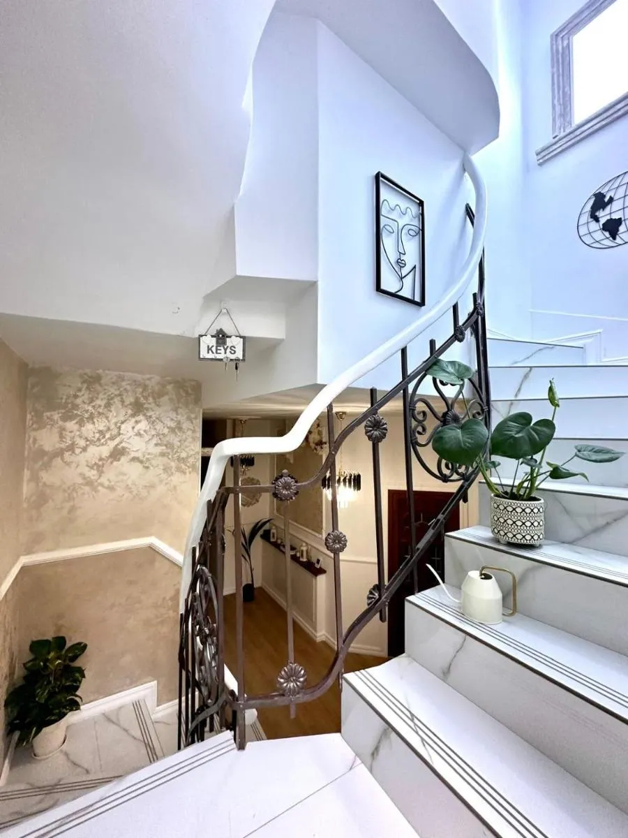 BERINDEY Neoclasic apartment Universitate — 4