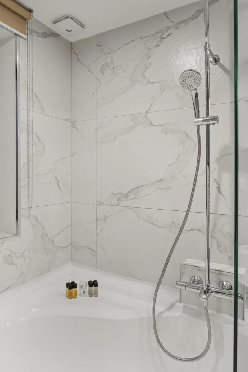 Bucharest Crown Penthouse – Spa & Vista — 5