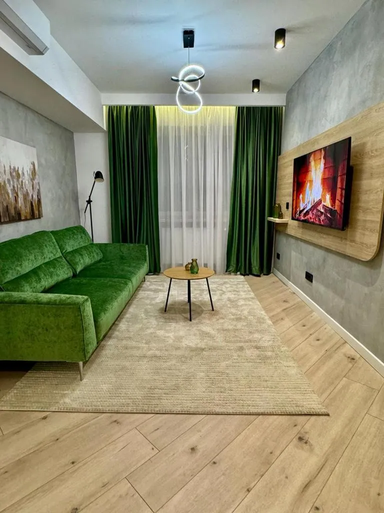 CHANTTAL Luxury – BOUTIQUE — 4
